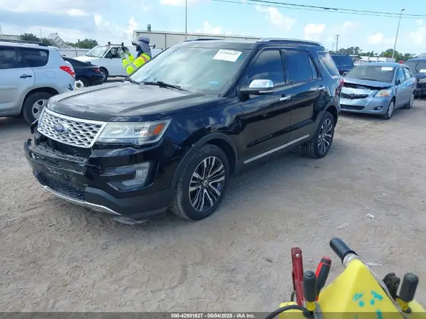 1FM5K8HT1HGB60125 2017 FORD EXPLORER - Image 2