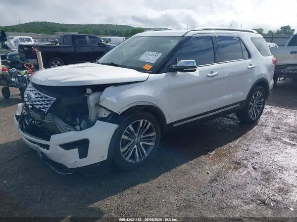1FM5K8HT1JGB05258 2018 FORD EXPLORER - Image 2