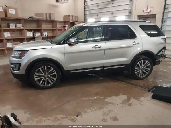 1FM5K8HT2GGB60049 2016 FORD EXPLORER - Image 2