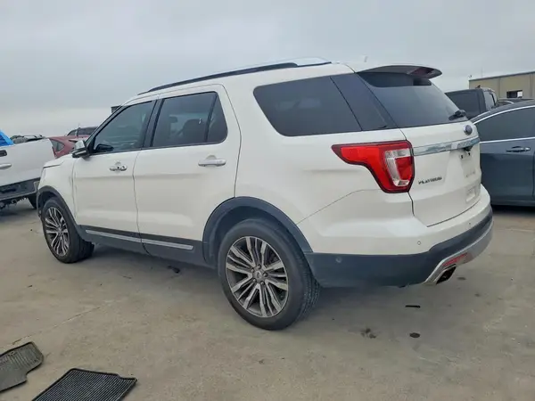 1FM5K8HT2GGC65660 2016 FORD EXPLORER - Image 2