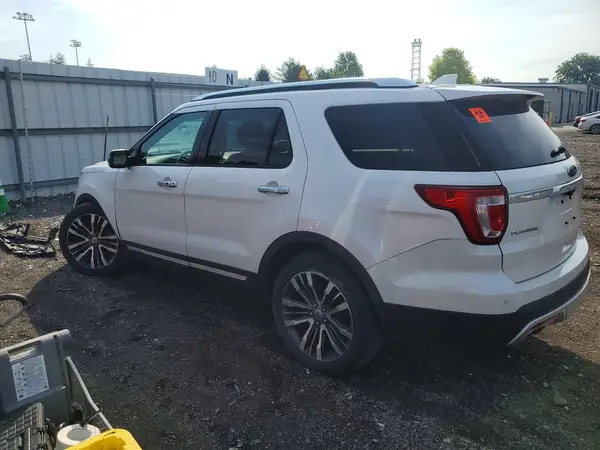 1FM5K8HT2GGC70129 2016 FORD EXPLORER - Image 2