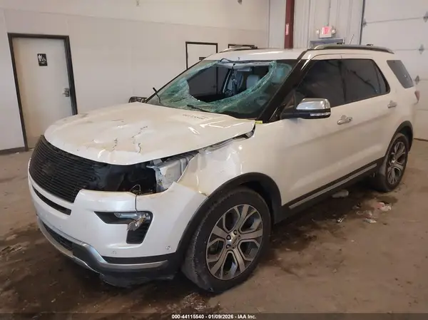 1FM5K8HT2JGB55960 2018 FORD EXPLORER - Image 2