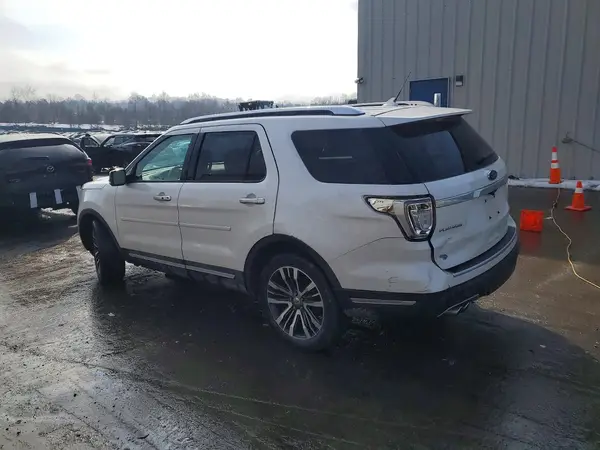 1FM5K8HT2JGC21388 2018 FORD EXPLORER - Image 2