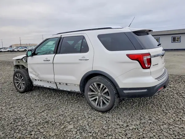 1FM5K8HT2KGA52636 2019 FORD EXPLORER - Image 2