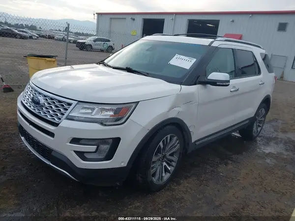 1FM5K8HT3GGC10702 2016 FORD EXPLORER - Image 2
