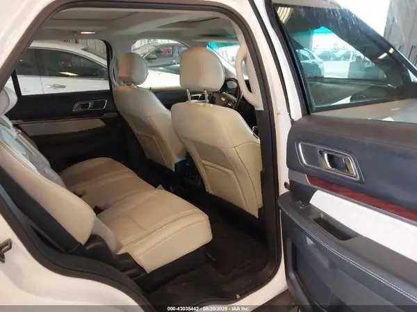 1FM5K8HT3HGE36000 2017 FORD EXPLORER - Image 8