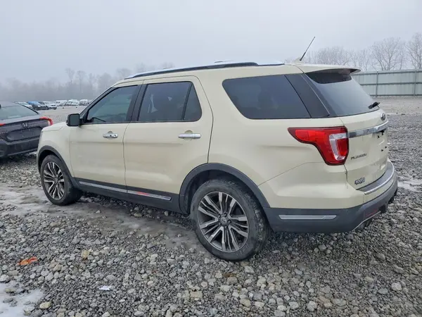 1FM5K8HT3JGA17327 2018 FORD EXPLORER - Image 2