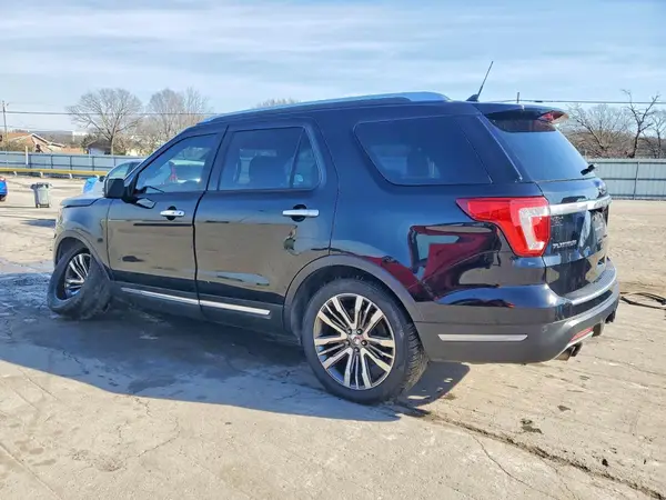 1FM5K8HT3JGA66883 2018 FORD EXPLORER - Image 2