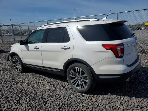 1FM5K8HT3JGC67053 2018 FORD EXPLORER - Image 2