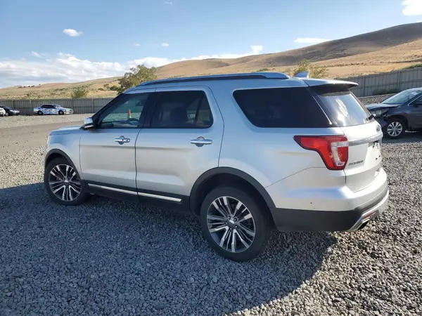 1FM5K8HT4GGA61832 2016 FORD EXPLORER - Image 2