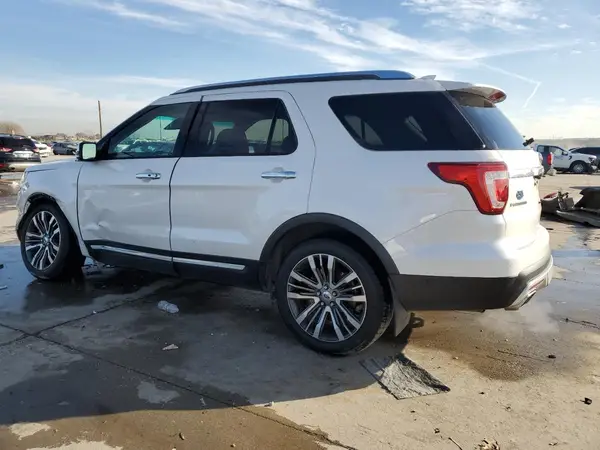 1FM5K8HT4GGC21921 2016 FORD EXPLORER - Image 2