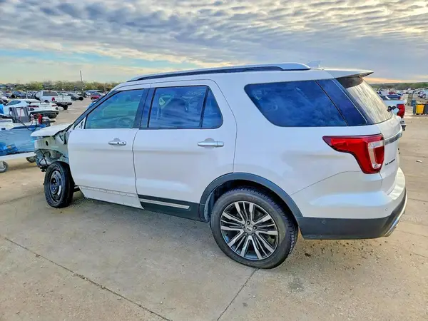 1FM5K8HT4HGB60782 2017 FORD EXPLORER - Image 2