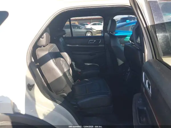 1FM5K8HT4JGC33705 2018 FORD EXPLORER - Image 8