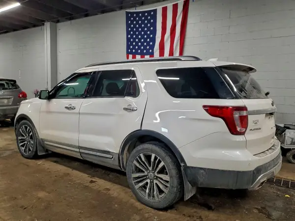 1FM5K8HT5GGC55737 2016 FORD EXPLORER - Image 2