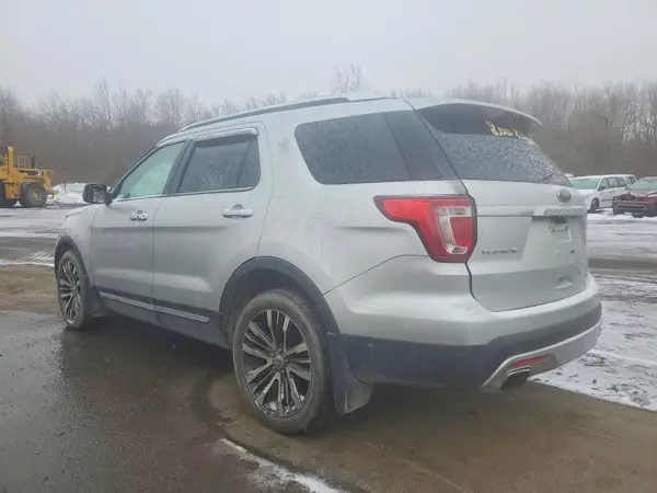 1FM5K8HT5HGA72436 2017 FORD EXPLORER - Image 2