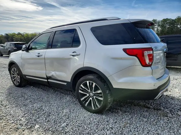 1FM5K8HT5HGA80696 2017 FORD EXPLORER - Image 2