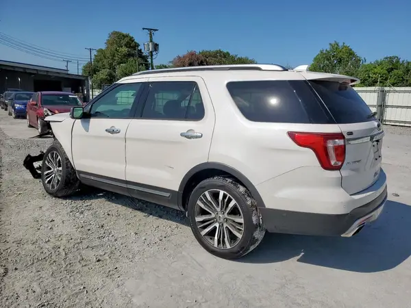 1FM5K8HT5HGA87082 2017 FORD EXPLORER - Image 2