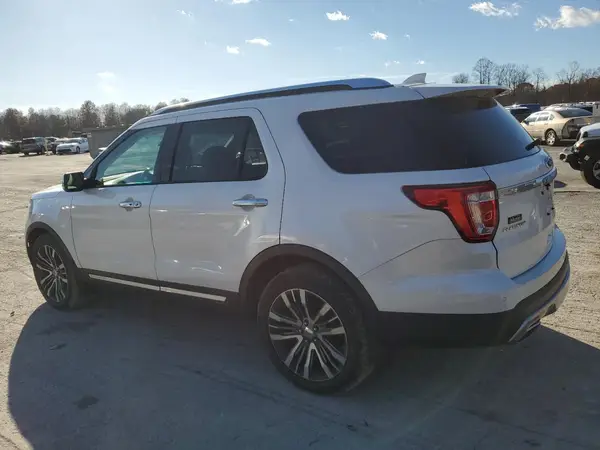 1FM5K8HT5HGC19368 2017 FORD EXPLORER - Image 2