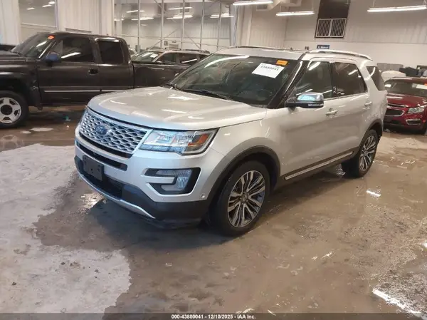 1FM5K8HT5HGE37570 2017 FORD EXPLORER - Image 2