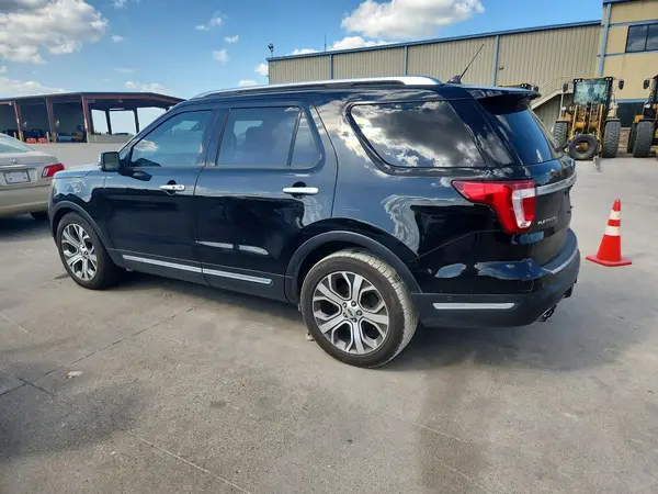1FM5K8HT5JGB54673 2018 FORD EXPLORER - Image 2