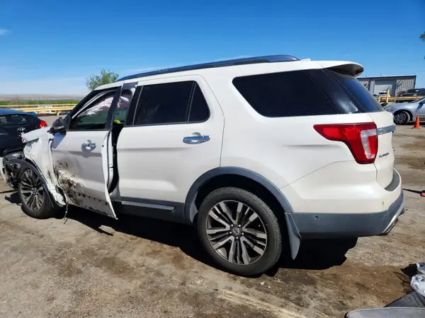 1FM5K8HT6GGB26714 2016 FORD EXPLORER - Image 2