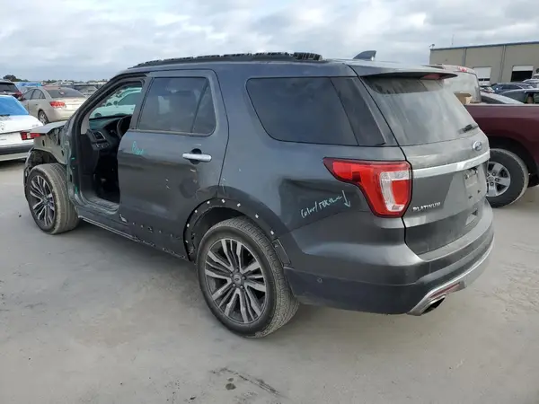 1FM5K8HT6HGA21978 2017 FORD EXPLORER - Image 2