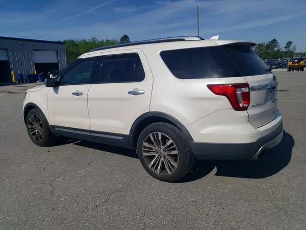 1FM5K8HT7HGB75888 2017 FORD EXPLORER - Image 2
