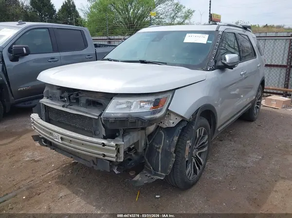 1FM5K8HT8HGE28829 2017 FORD EXPLORER - Image 2
