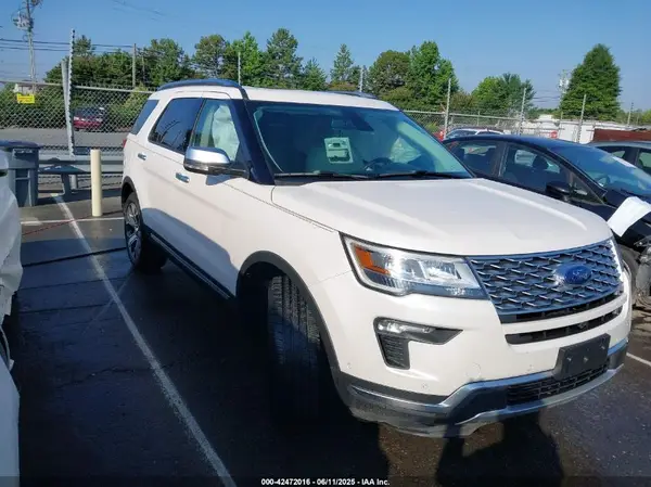 1FM5K8HT8JGA01933 2018 FORD EXPLORER - Image 1