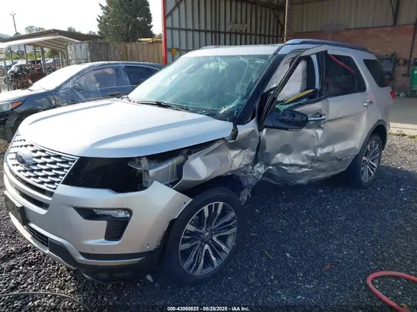 1FM5K8HT8JGA95506 2018 FORD EXPLORER - Image 2
