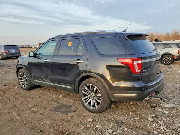 1FM5K8HT8KGA70820 2019 FORD EXPLORER - Image 2
