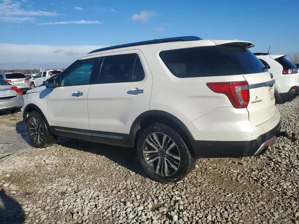1FM5K8HT9HGA15530 2017 FORD EXPLORER - Image 2