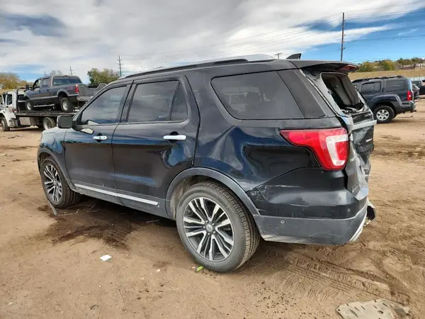 1FM5K8HTXHGA01359 2017 FORD EXPLORER - Image 2
