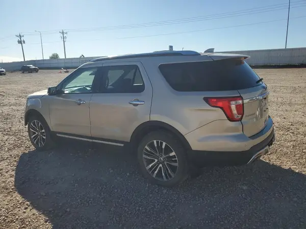 1FM5K8HTXHGD12421 2017 FORD EXPLORER - Image 2