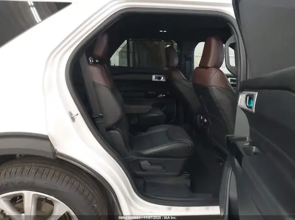 1FM5K8HW7NNA10389 2022 FORD EXPLORER - Image 8