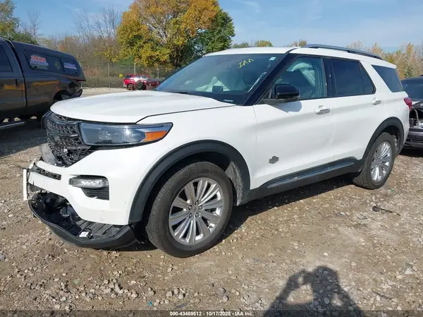 1FM5K8LC5NGB65444 2022 FORD EXPLORER - Image 2
