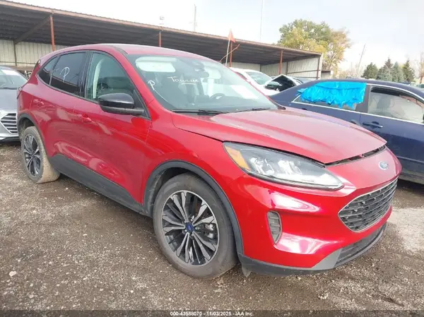 1FMCU0BZ1NUA35316 2022 FORD ESCAPE - Image 1