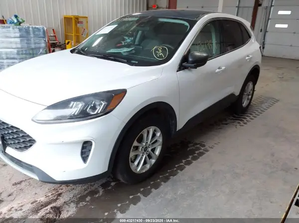 1FMCU0BZ3NUA66759 2022 FORD ESCAPE - Image 2