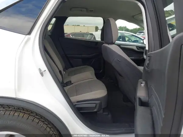 1FMCU0BZ3NUB27561 2022 FORD ESCAPE - Image 8