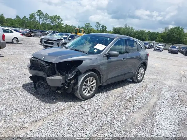 1FMCU0BZ4MUA35373 2021 FORD ESCAPE - Image 2