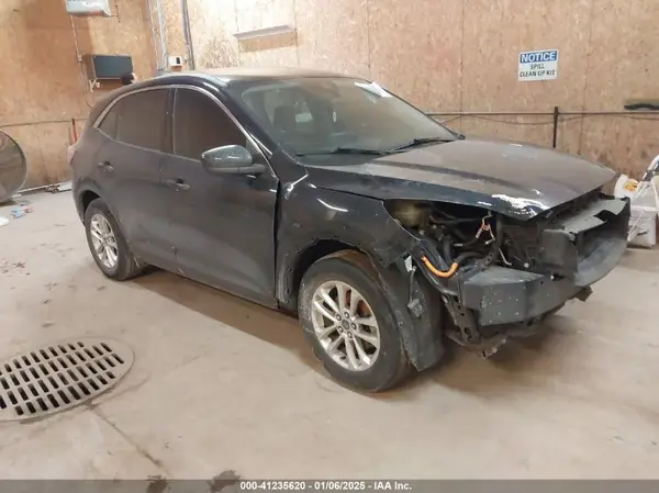 1FMCU0BZ4MUA38953 2021 FORD ESCAPE - Image 1