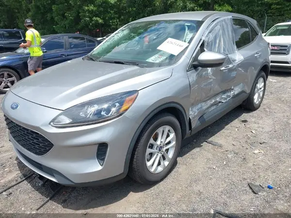 1FMCU0BZ4MUA67708 2021 FORD ESCAPE - Image 2