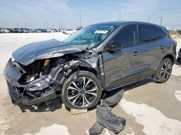 1FMCU0BZ4NUB08002 2022 FORD ESCAPE - Image 1