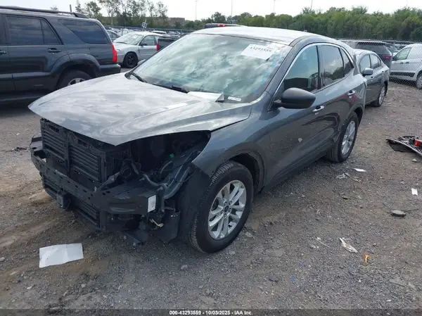 1FMCU0BZ5NUA39482 2022 FORD ESCAPE - Image 2