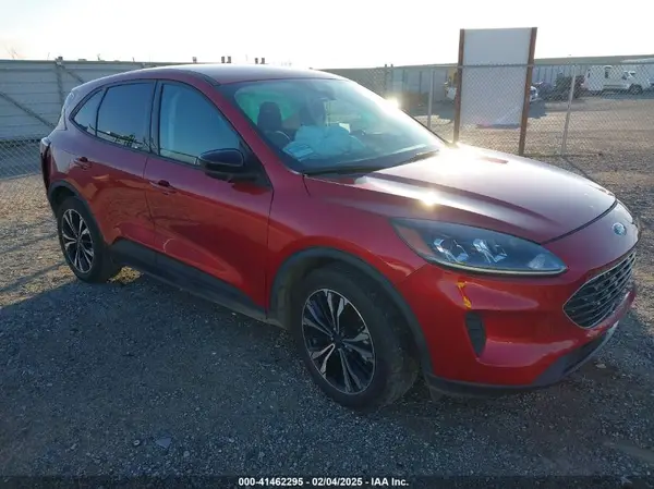 1FMCU0BZ5NUB07960 2022 FORD ESCAPE - Image 1