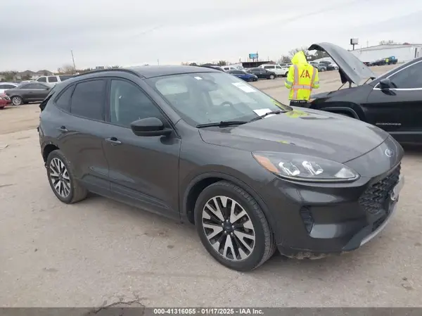 1FMCU0BZ6LUC52910 2020 FORD ESCAPE - Image 1