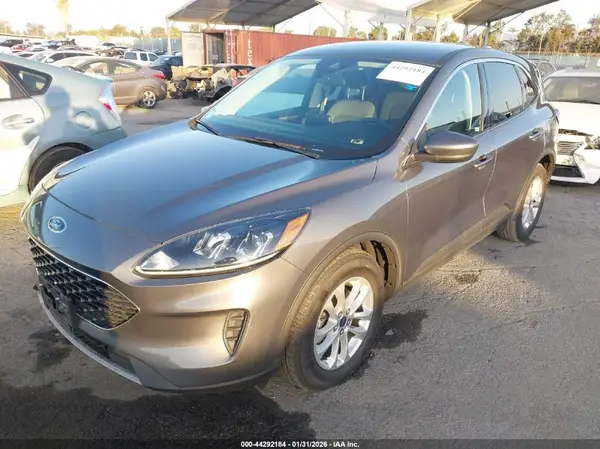 1FMCU0BZ6MUA22818 2021 FORD ESCAPE - Image 2