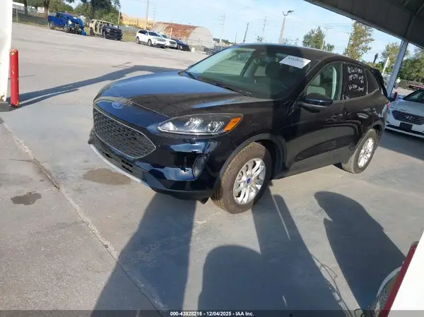 1FMCU0BZ6MUB12146 2021 FORD ESCAPE - Image 2