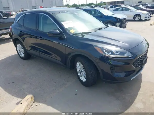 1FMCU0BZ8MUA40236 2021 FORD ESCAPE - Image 1