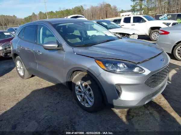 1FMCU0BZXMUB18032 2021 FORD ESCAPE - Image 1